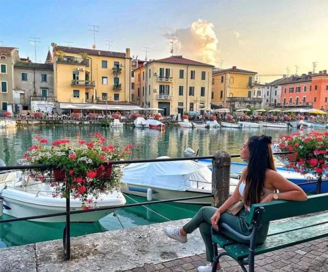 Solegardarelax - Peschiera Del Gardaアパートメント エクステリア 写真