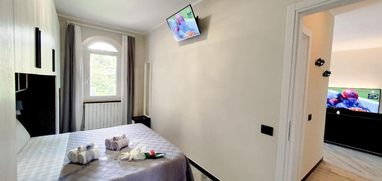 Solegardarelax - Peschiera Del Gardaアパートメント エクステリア 写真